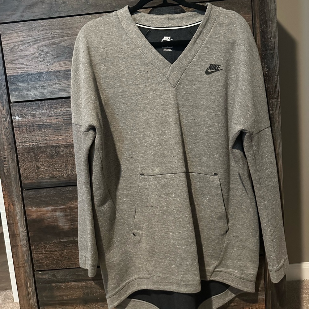 Nike v-neck sweatshirt